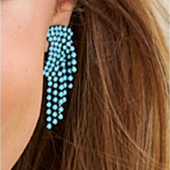 NWT VICTORIAN CASCADING BEADED EARRINGS FUN FLOWING STRANDS SET IN HEMATITE GOLD - Picture 2 of 10